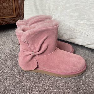 NWOB UGG Mini Twist Boots